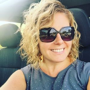 Meet your Posher, Candice